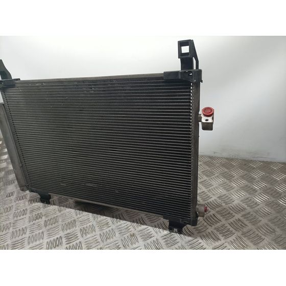 Condensador / Radiador Aire Acondicionado Para Toyota Yaris