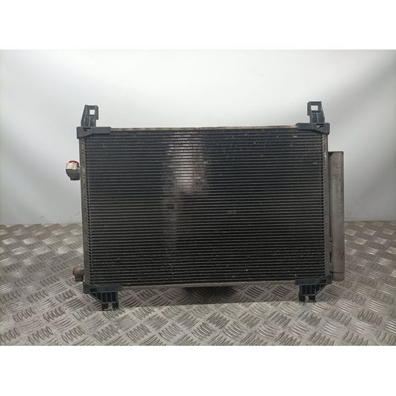 Condensador / Radiador Aire Acondicionado Para Toyota Yaris
