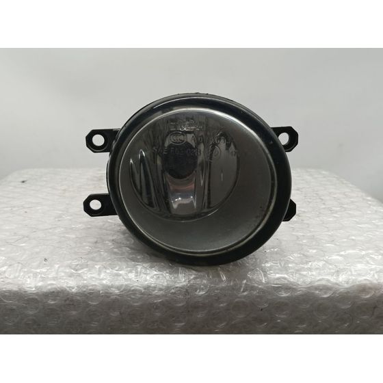 Faro Antiniebla Derecho para Toyota Yaris