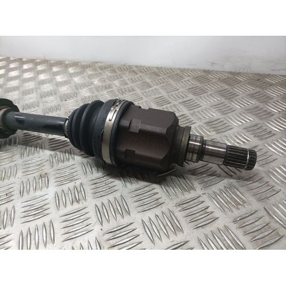 Transmision Delantera Derecha Para Toyota Yaris