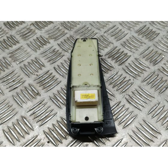 Mando Elevalunas Delantero Izquierdo Para Toyota Avensis Berlina