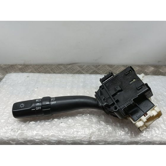 Mando Luces Para Toyota Avensis Berlina