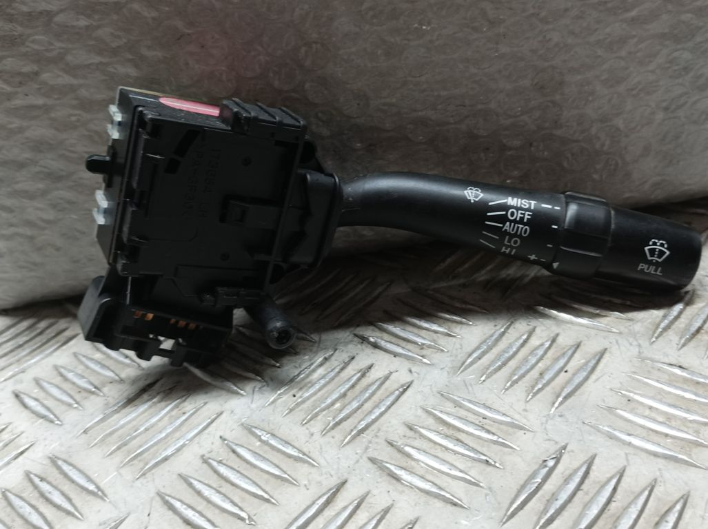 Mando Limpia Para Toyota Avensis Berlina