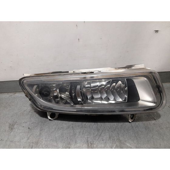 Faro Antiniebla Derecho Para Volkswagen Polo