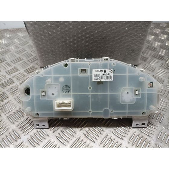 Cuadro Instrumentos para Mitsubishi Colt Berlina 5 (Z)
