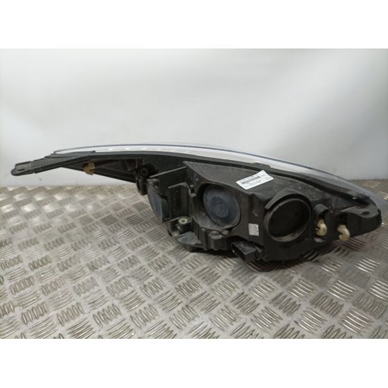Faro Izquierdo Para Ford Focus Lim.