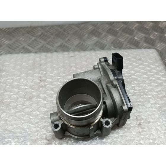 Caja Mariposa para Kia Stonic (Ybcuv)