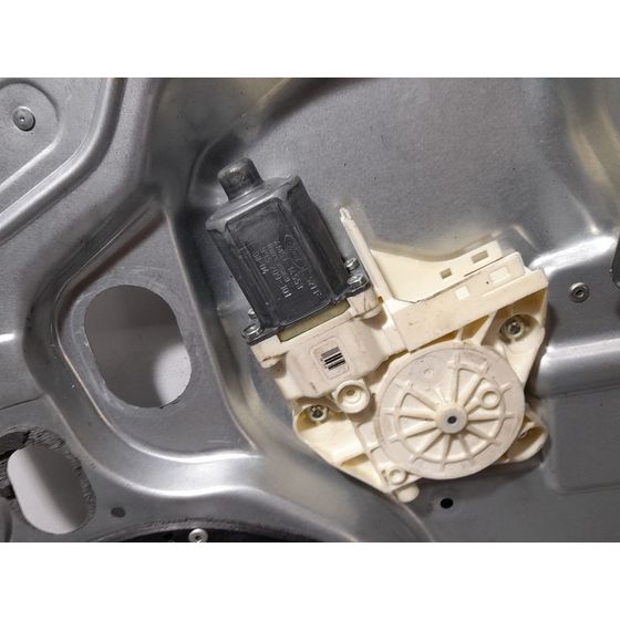 Elevalunas Delantero Derecho Para Ford Focus Lim.