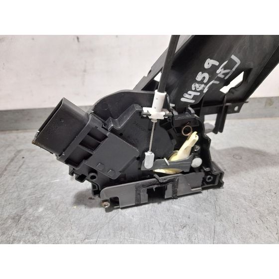 Cerradura Puerta Delantera Derecha para Ford Focus Lim. (Cb4)