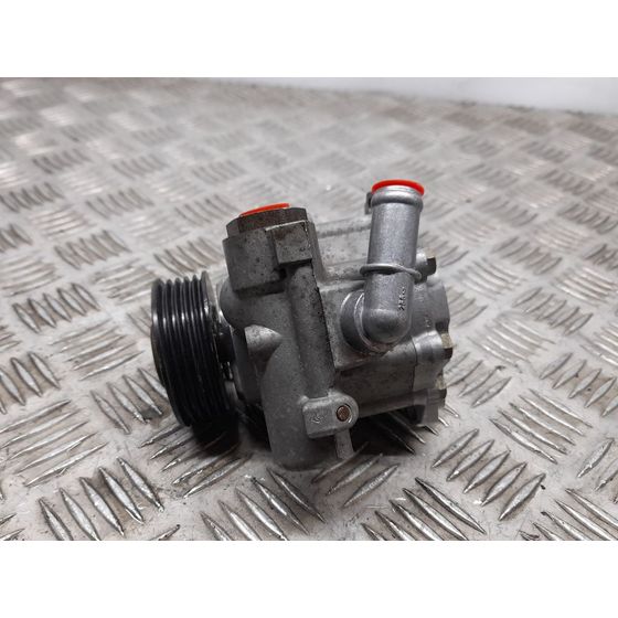 Bomba Direccion para Ford Mondeo Berlina (Gd)