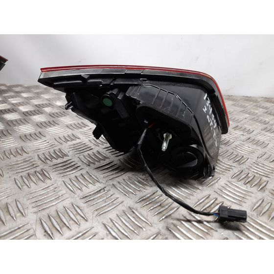 Piloto Trasero Derecho Para Peugeot 308