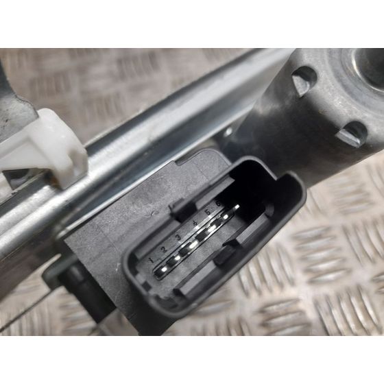 Elevalunas Delantero Izquierdo Para Peugeot 2008