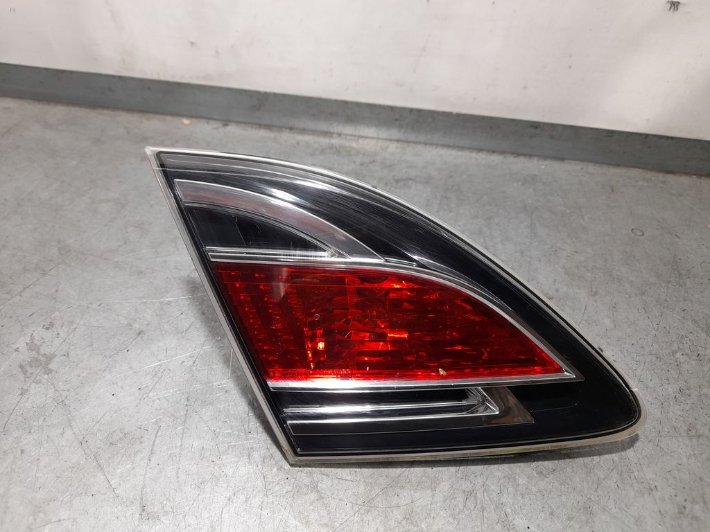 Piloto Trasero Izquierdo Para Mazda 6 Lim.