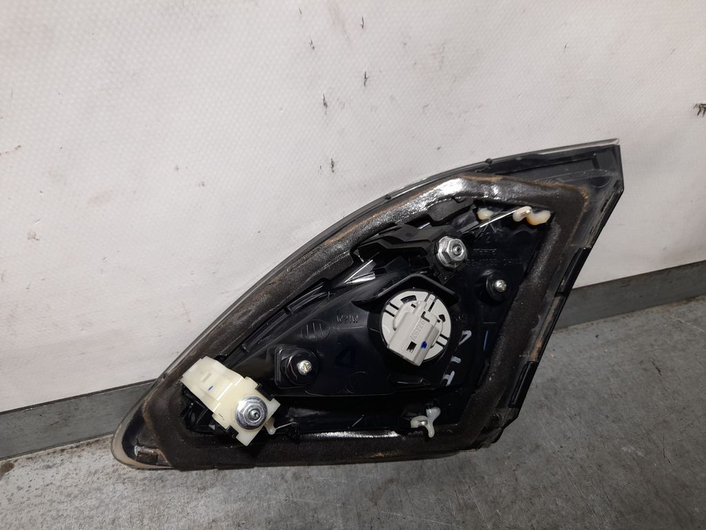 Piloto Trasero Izquierdo Para Mazda 6 Lim.