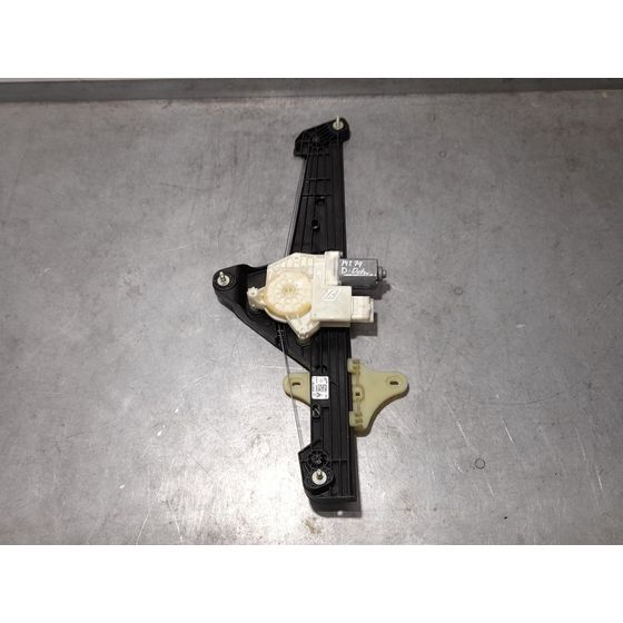 Elevalunas Delantero Derecho para Renault Clio V