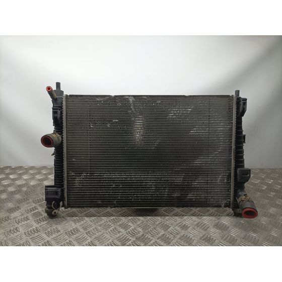 Radiador Agua Para Mazda 3 Lim.