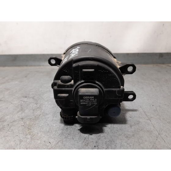Faro Antiniebla Derecho Para Toyota Avensis Berlina