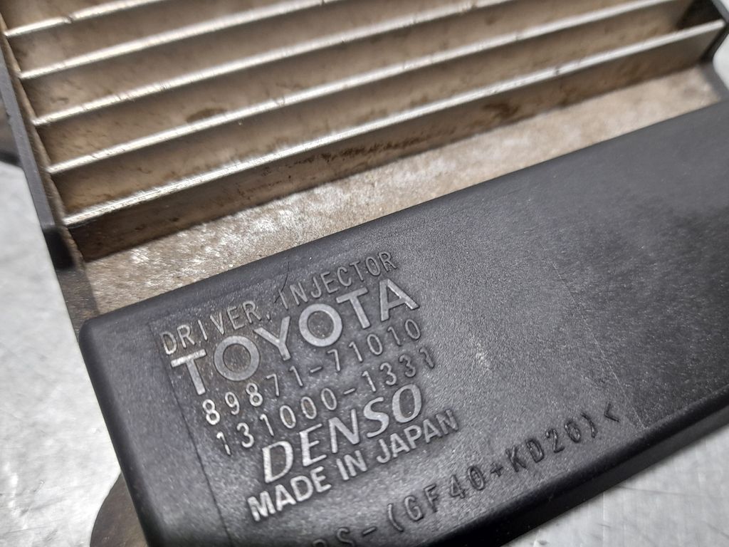 Centralita Inyeccion Para Toyota Avensis Berlina