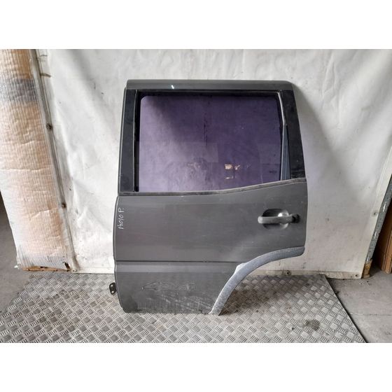 Puerta Trasera Izquierda Para Nissan Terrano/Terrano.ii