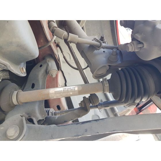 Transmision Delantera Izquierda Para Ford Fiesta