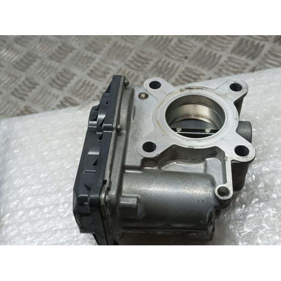 Caja Mariposa Para Renault Captur