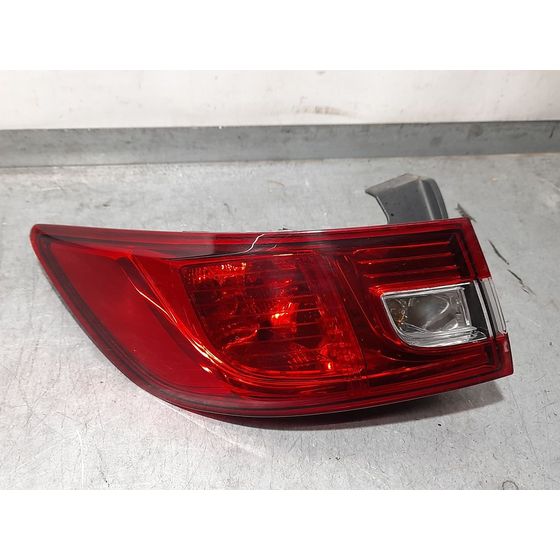 Piloto Trasero Izquierdo para Renault Clio Iv