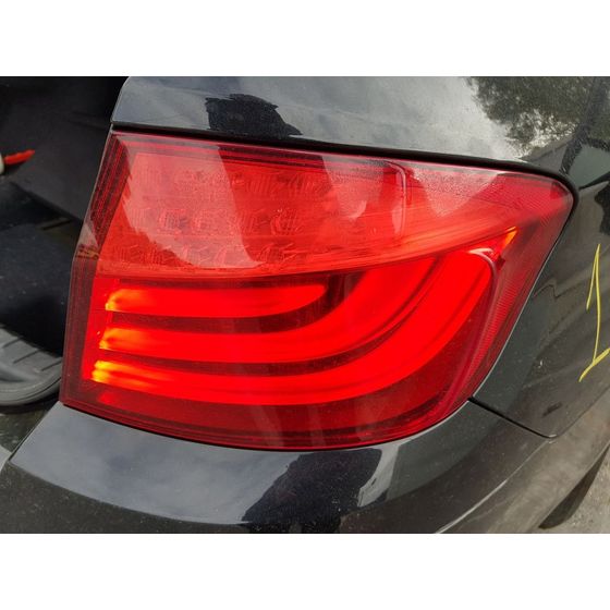 Piloto Trasero Derecho Para Bmw Serie 5 Lim.