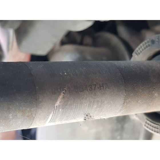 Transmision Delantera Izquierda Para Ford Fiesta
