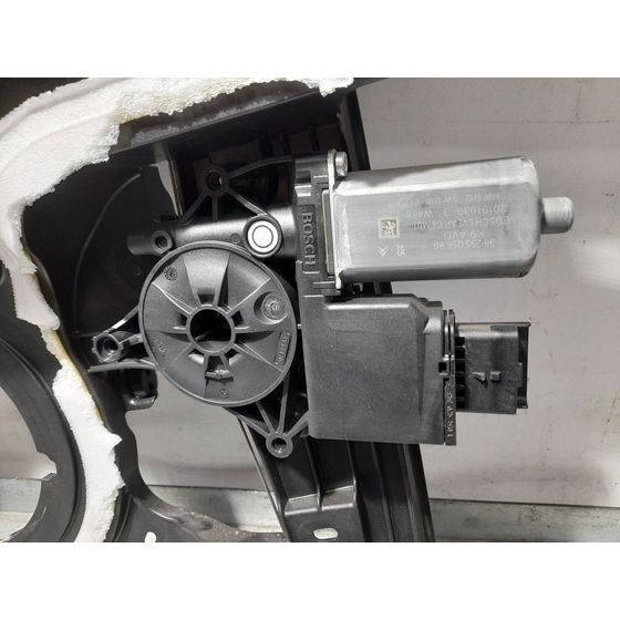 Elevalunas Delantero Derecho Para Peugeot Rifter