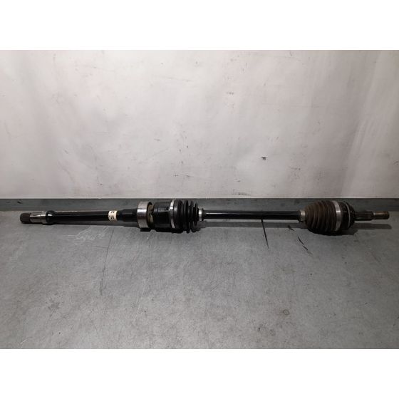 Transmision Delantera Derecha Para Mazda 2 Lim.