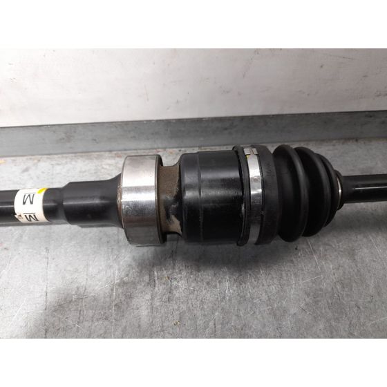 Transmision Delantera Derecha Para Mazda 2 Lim.