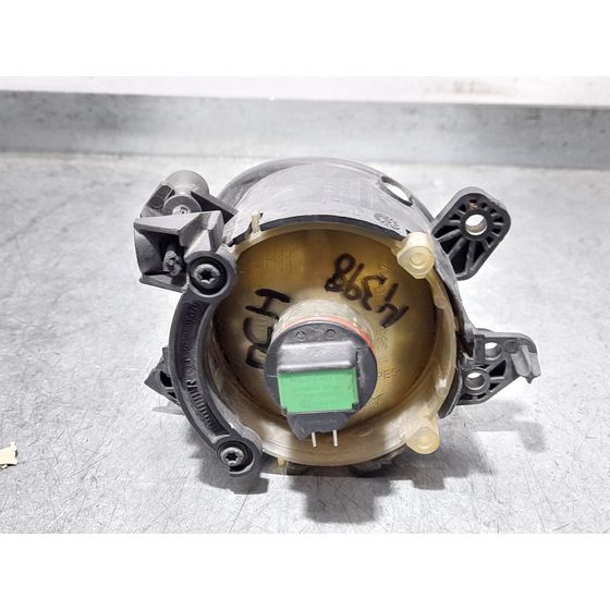 Faro Antiniebla Derecho para Mercedes Clase C Berlina