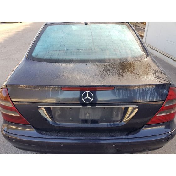 Tapa Maletero Para Mercedes Clase E Berlina