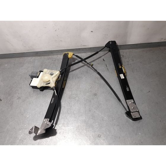 Elevalunas Delantero Derecho Para Volkswagen Polo