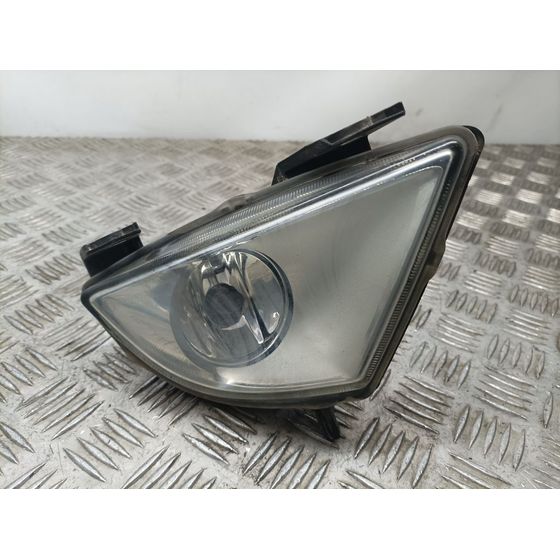Faro Antiniebla Izquierdo Para Ford Fiesta