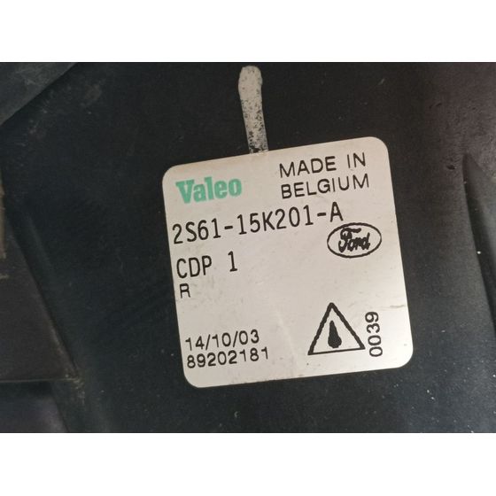 Faro Antiniebla Izquierdo Para Ford Fiesta
