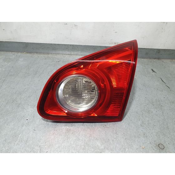 Piloto Trasero Derecho Para Nissan Qashqai+2