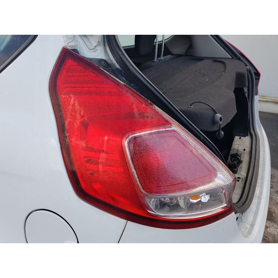 Piloto Trasero Izquierdo Para Ford Fiesta