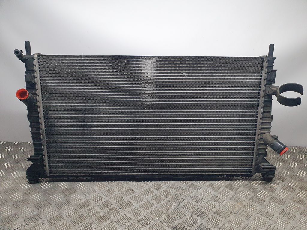 Radiador Agua Para Ford Focus Lim.