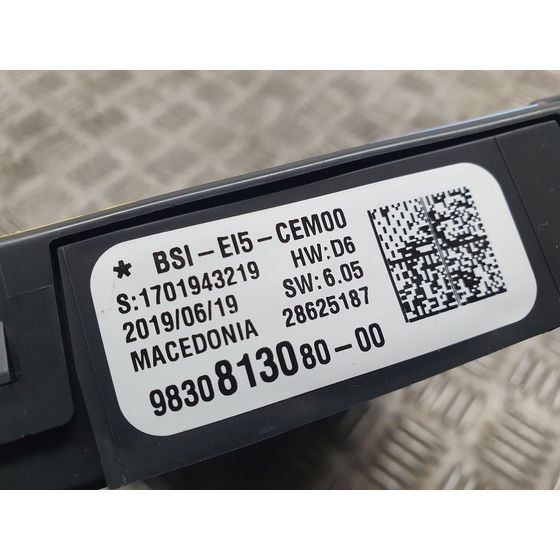 Caja Reles / Fusibles Para Peugeot 508