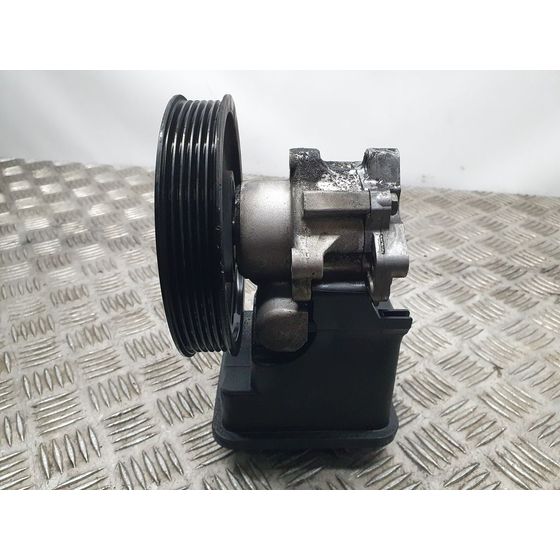 Bomba Direccion para Bmw X3 (E83)