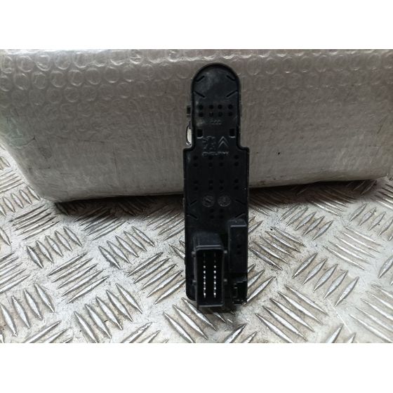 Mando Elevalunas Delantero Izquierdo Para Citroen Ds3