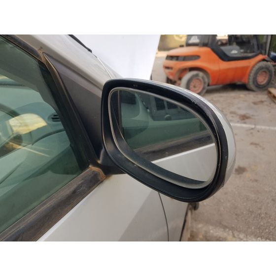 Retrovisor Derecho Para Nissan Almera Tino