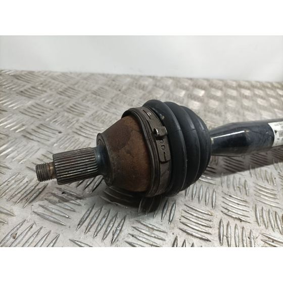 Transmision Delantera Derecha Para Volkswagen Polo