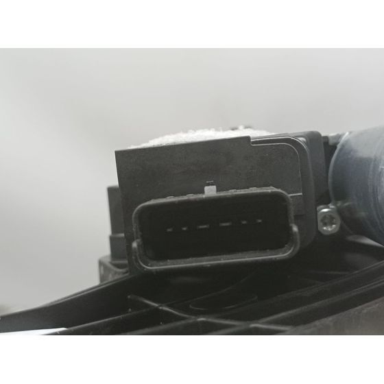 Elevalunas Trasero Derecho Para Peugeot 3008