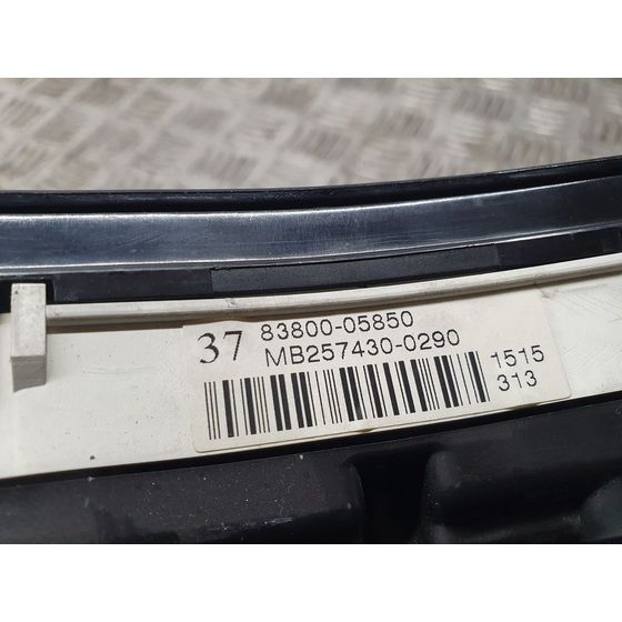 Cuadro Instrumentos Para Toyota Avensis Berlina