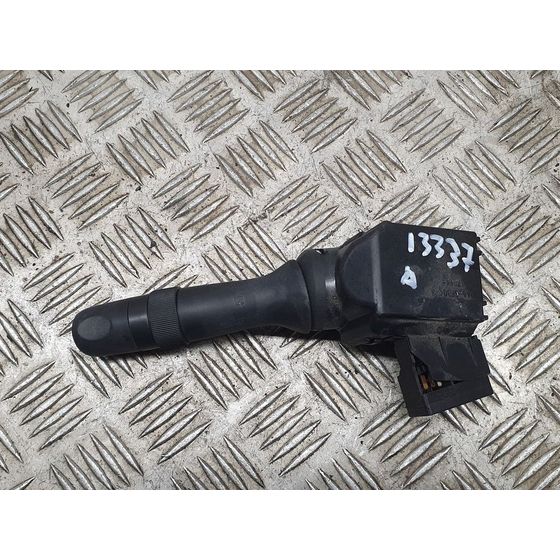 Mando Limpia para Toyota Yaris