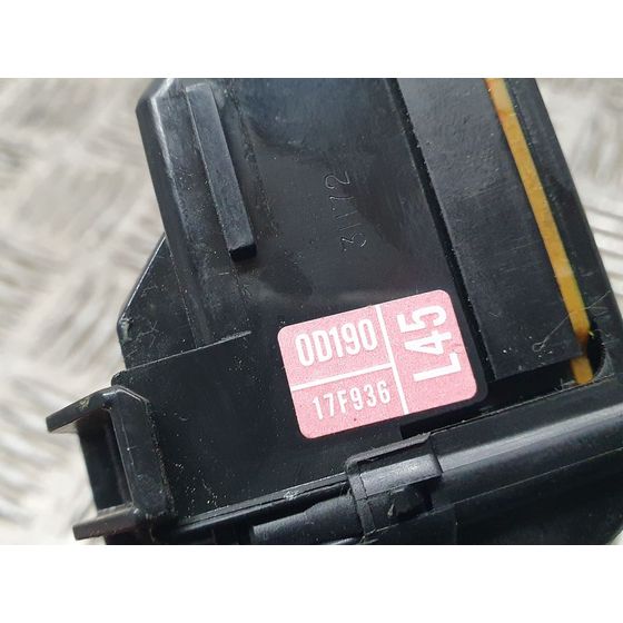 Mando Limpia para Toyota Yaris