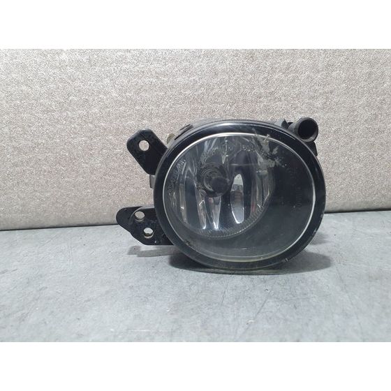 Faro Antiniebla Derecho para Mercedes-Benz Clase B (W245)