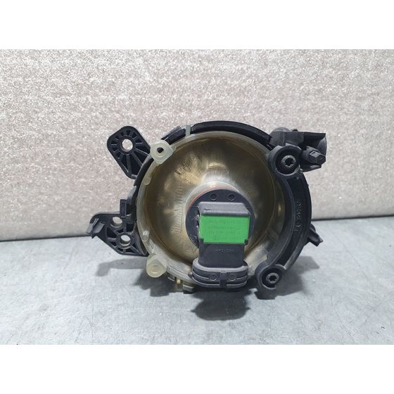 Faro Antiniebla Izquierdo para Mercedes-Benz Clase B (W245)